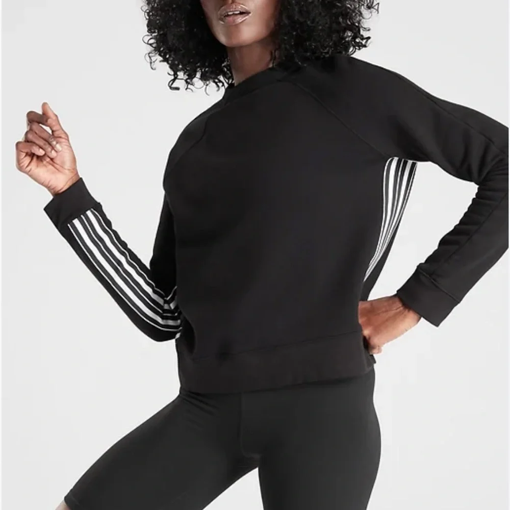 Athleta 24/7 Striped Crew Sweatshirt in Black and White Size Large Tall